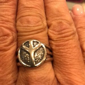 Silpada peace sign ring .925 Sterling Silver